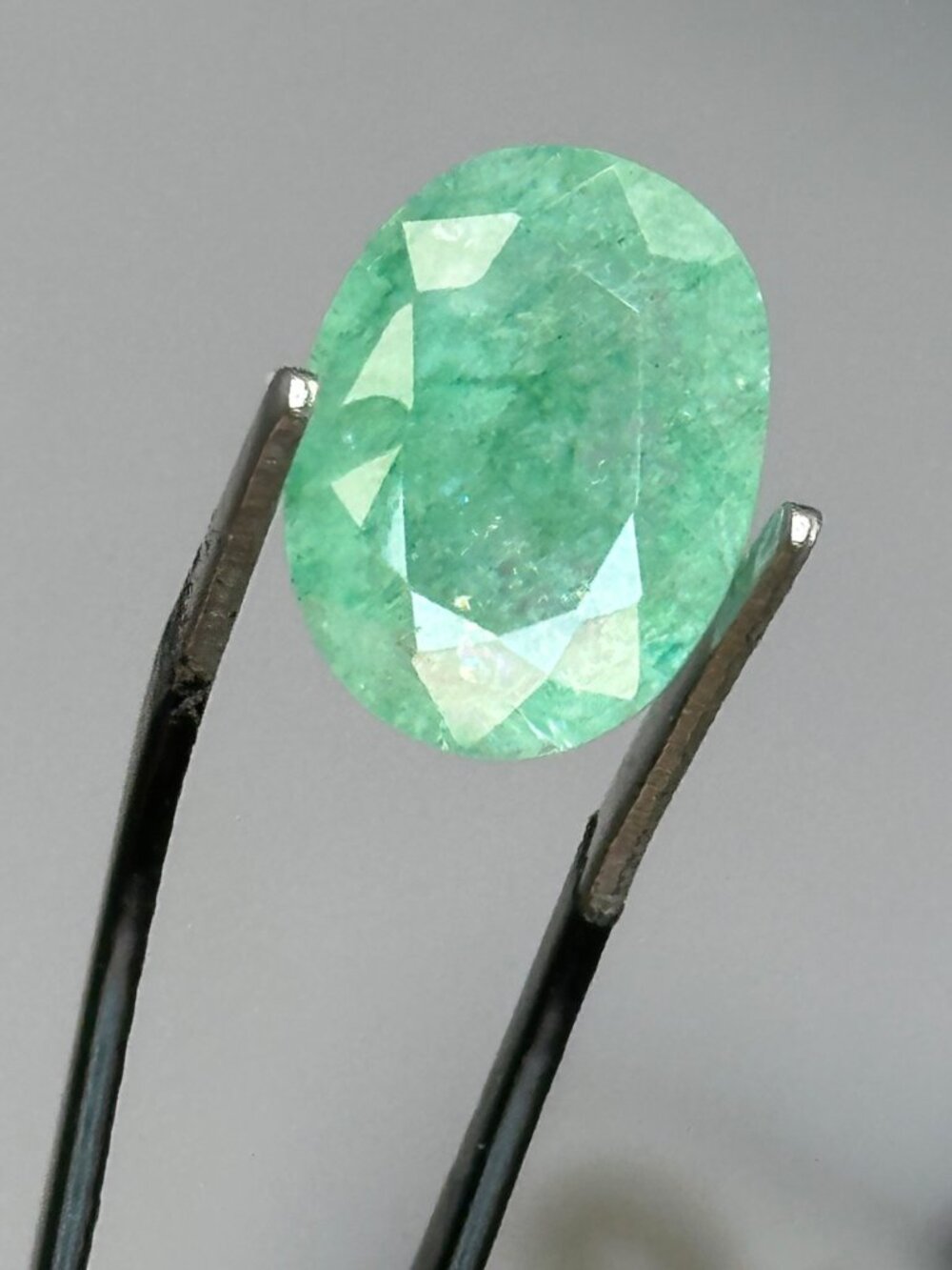 Certified Glowy Natural Emerald